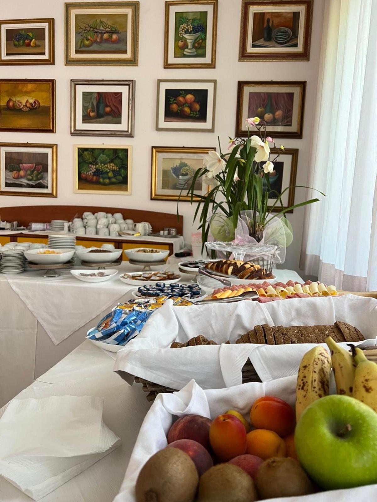 Stella - Casa Per Ferie Hotell Bellaria-Igea Marina Exteriör bild