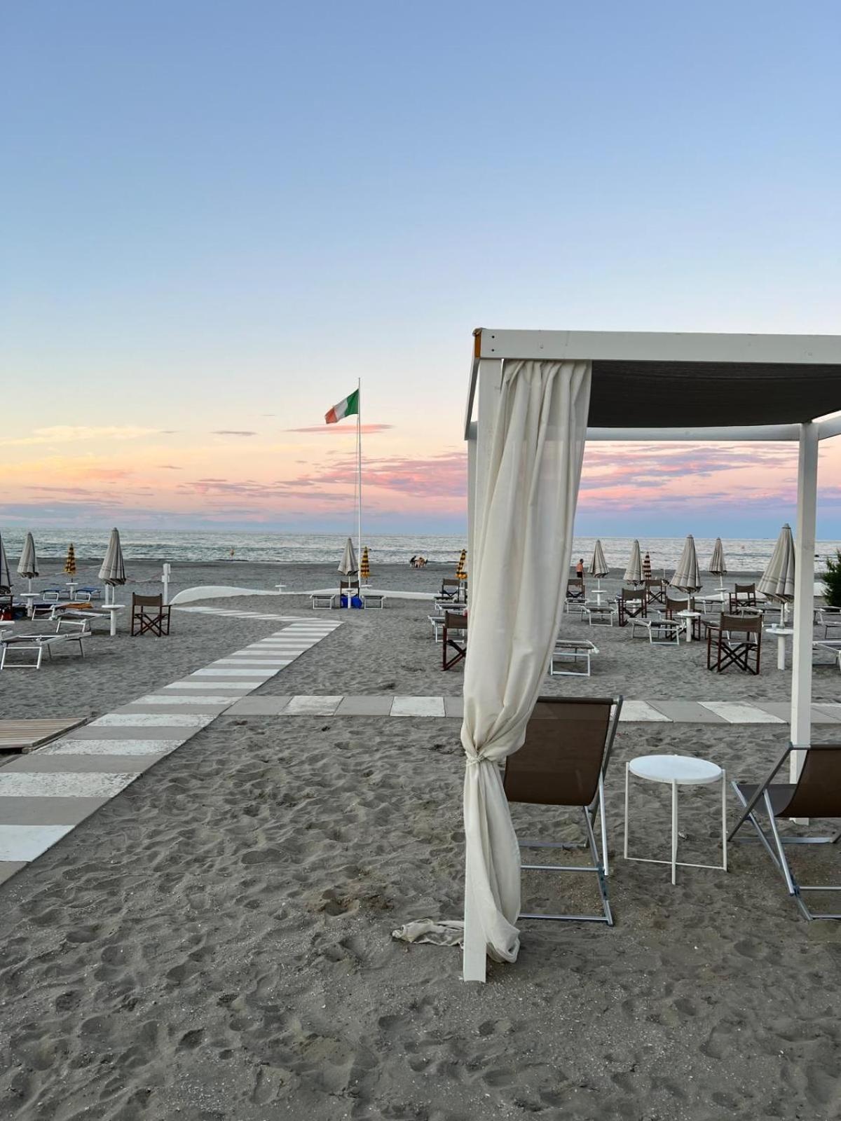 Stella - Casa Per Ferie Hotell Bellaria-Igea Marina Exteriör bild