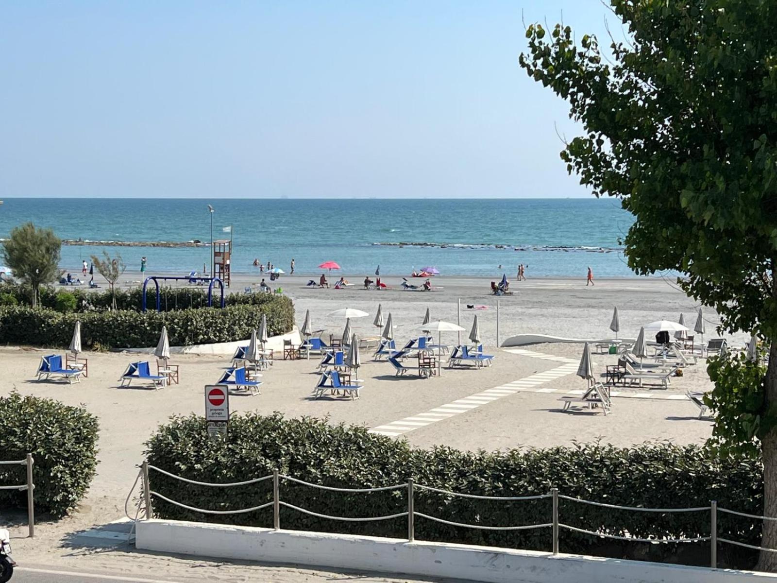 Stella - Casa Per Ferie Hotell Bellaria-Igea Marina Exteriör bild