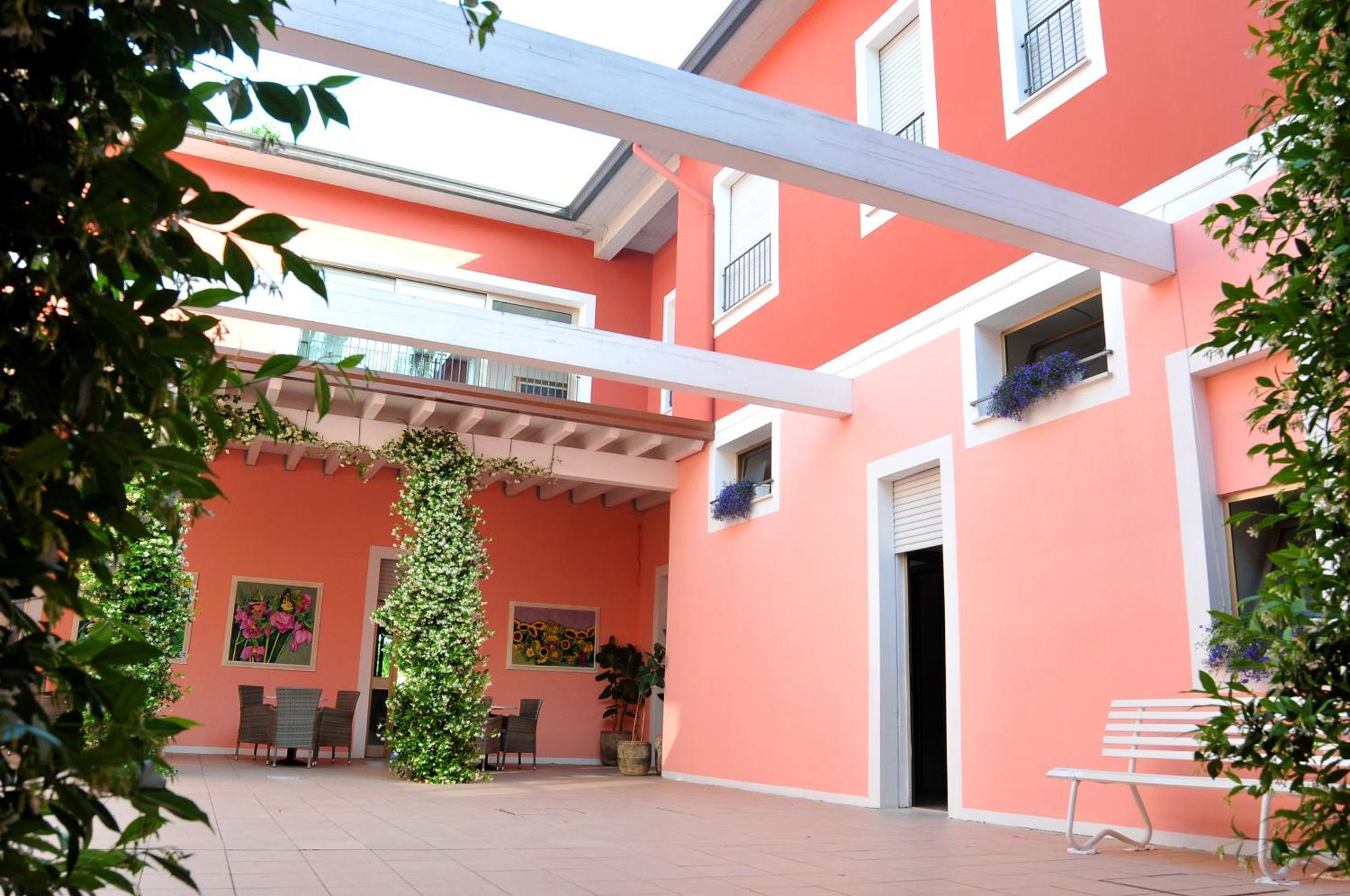 Stella - Casa Per Ferie Hotell Bellaria-Igea Marina Exteriör bild
